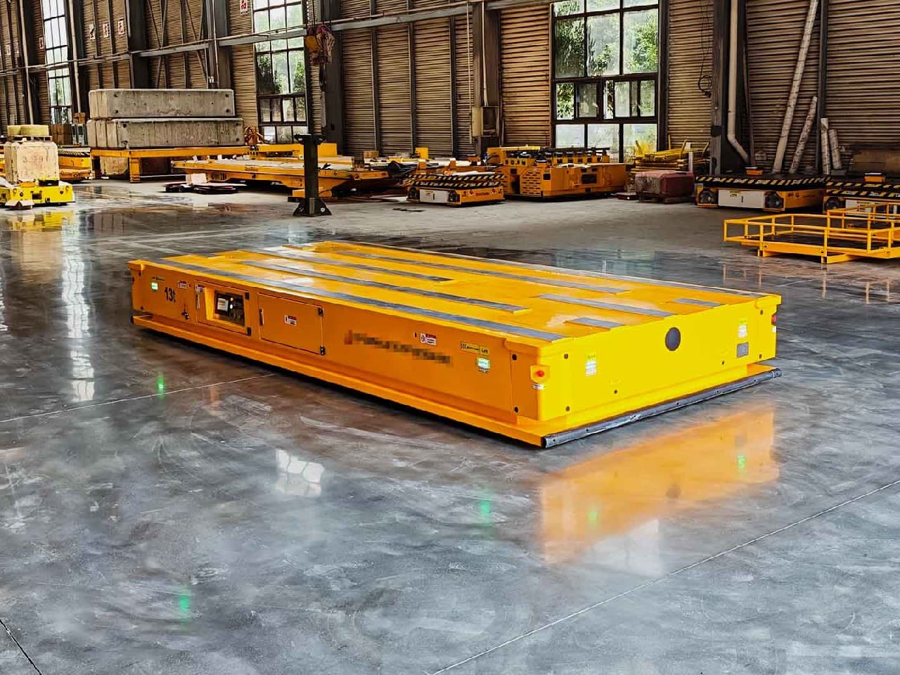 13tAGV应用于运输工件-2